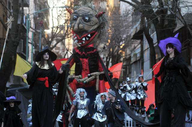 28 de Junio-Los vecinos de Parque Avellaneda organizaran la tradicional Fogata de San Pedro y San Pablo