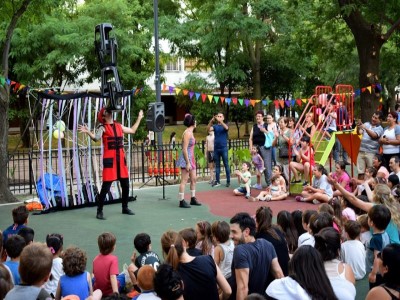 20 de Diciembre-Inauguraron un nuevo Patio de Juegos y de Recreación, en el Barrio Simón Bolívar de Parque Chacabuco