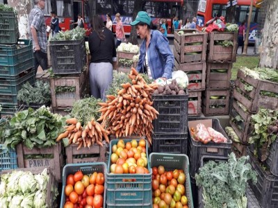 25 de Diciembre-Feriazo Navideño en el barrio de Balvanera