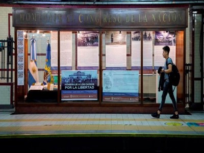 15 de Enero-Realizan una muestra grafica en la Estación Congreso de la Línea A de Subte, en conmemoración al Centenario de la Patagonia Rebelde