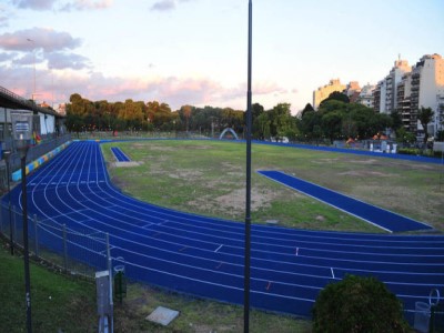 12 de Noviembre-Vuelven a reabrir la Pista de Atletismo del Parque Chacabuco