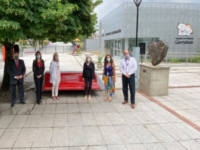 El Hospital Garrahan es el primer Centro de Salud pediátrico del país en instalar un banco rojo contra la violencia de género y