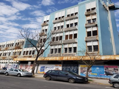 04 de Mayo-Los vecinos de Saavedra pidieron la expropiación de una ex clínica neuropsiquiatrica y convertirla en un Centro de salud para el bar
