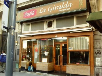 18 de Agosto-Reabre el histórico bar del centro porteño “La Giralda”_