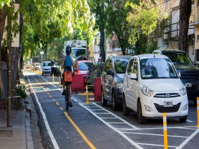 Ciclovia sobre la Avenida Jorge Newbery_