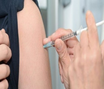 27 de Marzo-Comenzó la Campaña de Vacunación contra la Gripe A en la ciudad_