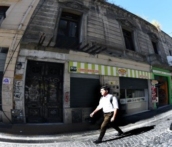 05 de Agosto-Restaurarán la histórica fachada de la casa del músico Luca Prodan en Montserrat_