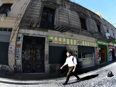 05 de Agosto-Restaurarán la histórica fachada de la casa del músico Luca Prodan en Montserrat_