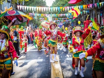 04 de Febrero-La Ciudad celebra el Carnaval en distintos barrios porteños_