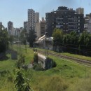 05 de Febrero-Construirán en Caballito un patio público frente a las vías del tren Sarmiento_