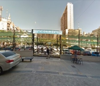 Proponen construir una plaza en el microcentro porteño_