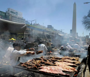 13 de Junio-Campeonato Federal del Asado frente al Obelisco porteño_